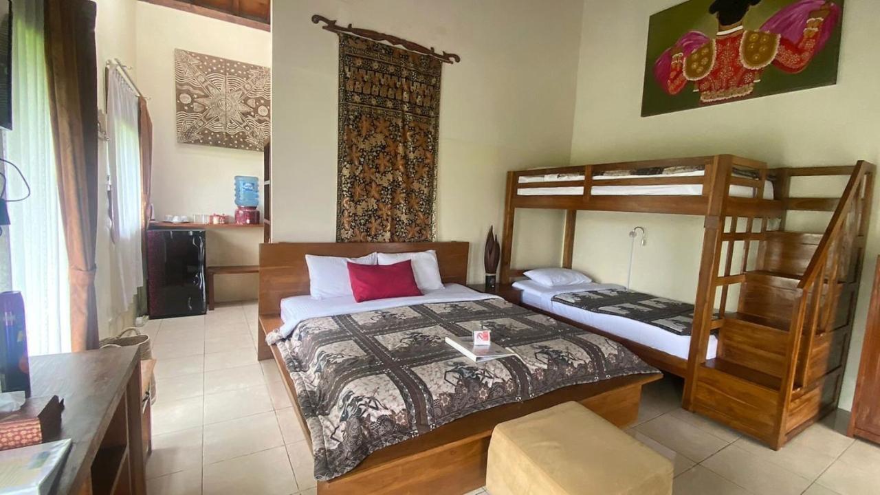 Alamanda Family Villas, Pool & Local Tours Yogyakarta Exterior photo