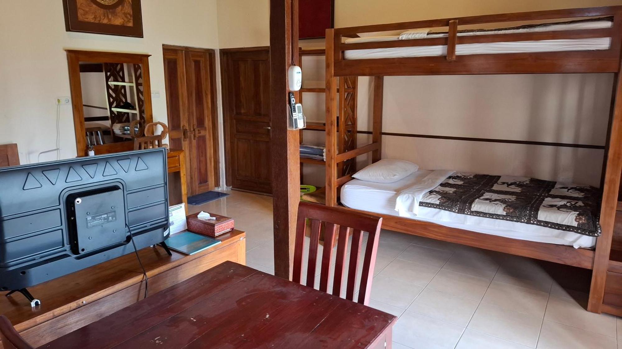 Alamanda Family Villas, Pool & Local Tours Yogyakarta Exterior photo
