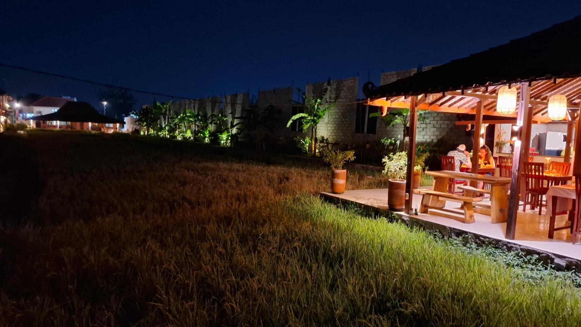 Alamanda Family Villas, Pool & Local Tours Yogyakarta Exterior photo